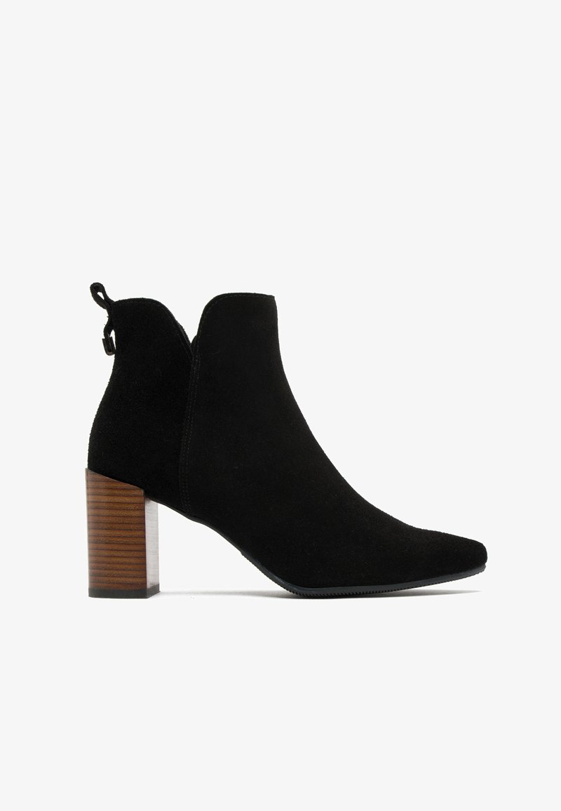 RY KO Ankle Boot Black schwarz Zalando at ry-ko-ankle-boot-black-schwarz-zalando-at