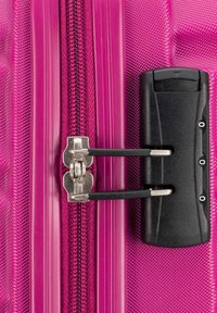 WITTCHEN LUGGAGE SET WITH WASH BAG FROM ABS - Juego de maletas - pink