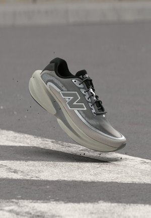 New Balance, ELLIPSEV1 PYKRETE PACK - Chaussures de running sur route - meteorite  neptune grey