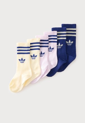 Sechs Paar gerippte Knöchelsocken in Gelb, Hellrosa und Dunkelblau mit zwei horizontalen Streifen und einem Blattlogo in kontrastierenden Farben.