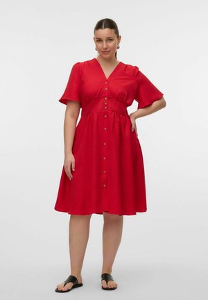Vero Moda Curve VMCMELANEY MIDI - Shirt dress - salsa