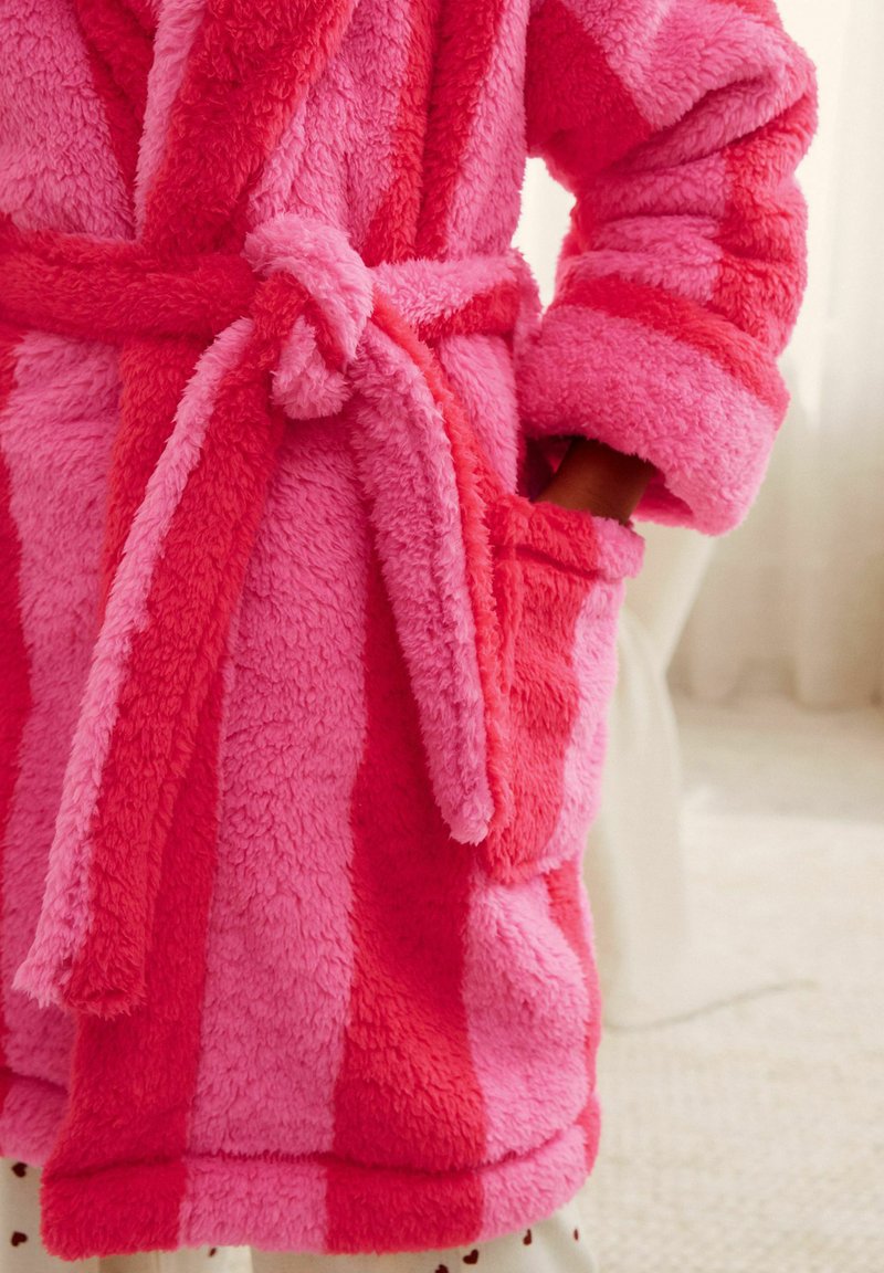 strapless open back dress Cotton On, fleece dressing gown / bath robe, GUC, size 2, –  DaisyChainClothing