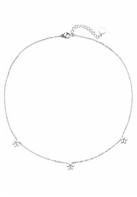 Collar de cadena de plata que presenta tres pequeños colgantes en forma de flor con un acabado pulido y acentos de piedra en el centro. Longitud ajustable con un cierre de langosta.