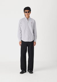 Abercrombie & Fitch ULTRA BAGGY - Vaqueros boyfriend - black