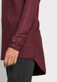 ONLY ONLMILA LACY L S LONG  - Camisola - chocolate truffle