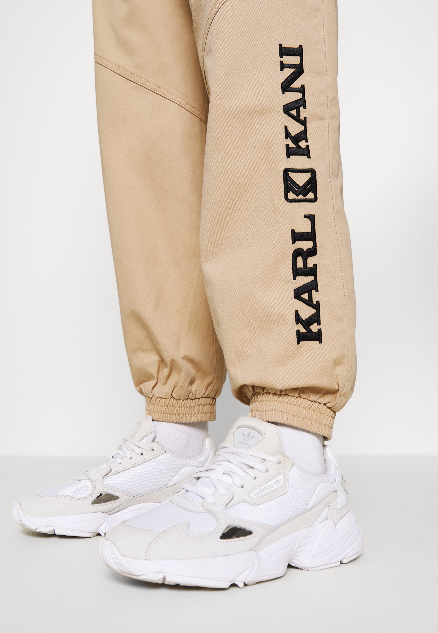 Karl Kani RETRO PANTS - Broek - sand/Beige - Zalando.be