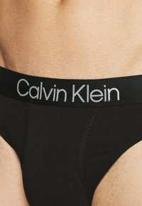 Calvin Klein Underwear HIP BRIEF 3 PACK MODERN STRUCTURE COTTON - Slip - black