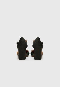 Chie Mihara MIVER - Pantofi clasici cu toc - sucre bosque/sucre grape/dali cobre/dancy bronce