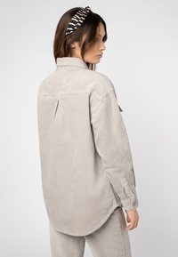 Eight 2 Nine Lichte jas - light-beige