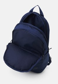 Nike Sportswear ELEMENTAL - Mugursoma - midnight navy/midnight navy/thunder blue