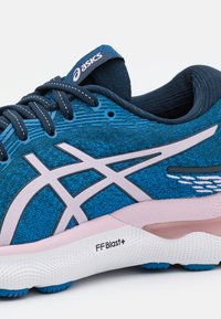 ASICS GEL NIMBUS 24 - Road running shoes - french blue/barely rose