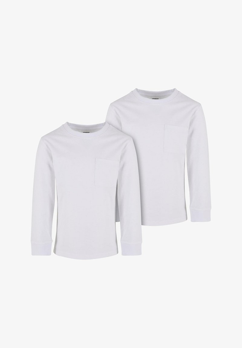 Divas ilgiem piedurkņu balti kokvilnas T-krekli. Katram ir apaļa apkakle, priekšējais kabata un elastīgi aproces pie rokas. Mīksta auduma tekstūra.