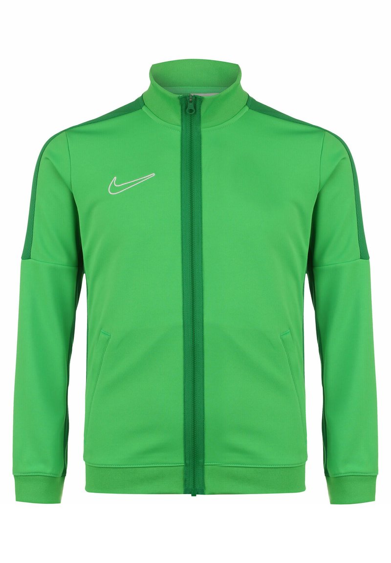 Nike trainingsjack in felgroen. Kenmerken zijn een hoge kraag, volle rits, zijzakken en contrasterende donkergroene zijpanelen.