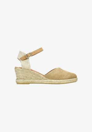 Bosanova, Zapatos de plataforma - arena