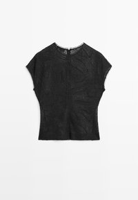 Sort blonde top med korte ærmer og et tekstureret mønster. Har en rund halsudskæring og en lukning bagpå. Glat, let materiale.