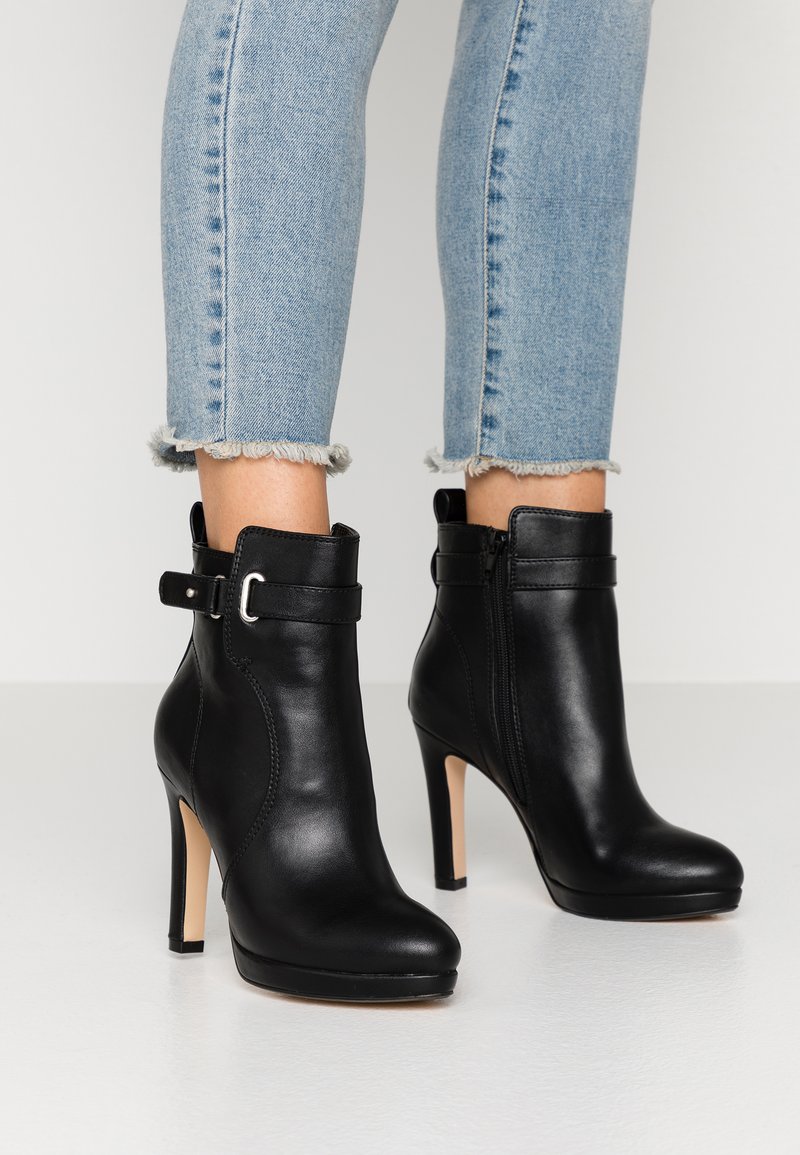 buffalo ankle boot