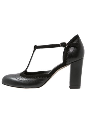 Pumps - black
