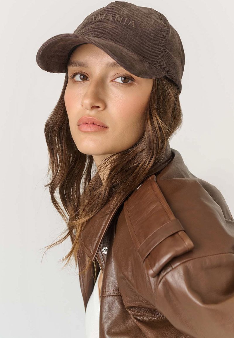 LA MANIA UCINE - Nokkmüts - brown
