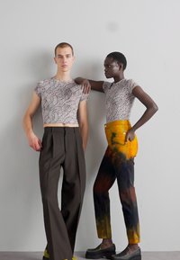 ECKHAUS LATTA SHRUNK TEE UNISEX - Μπλουζάκι με στάμπα - multi coloured