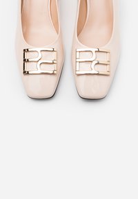 Högl Decolleté - off-white