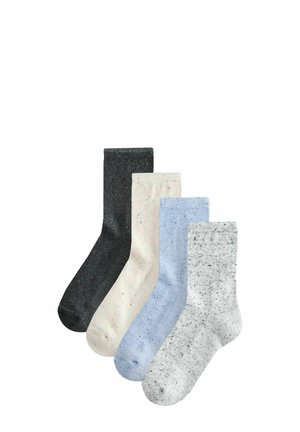 Vier Paare Socken: dunkelgrau, creme mit Sprenkeln, hellblau und hellgrau mit Sprenkeln. Baumwollmischung, Knöchellänge, strukturierter Stoff.