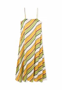 Une robe sans manches avec une silhouette fluide, ornée de rayures diagonales vertes, jaunes et blanches avec des accents rouges, fabriquée dans un tissu lisse.