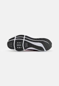 Nike Performance AIR ZOOM PEGASUS 40 - Zapatillas running asfalto - black/hyper violet/laser orange/white/anthracite/reflective silver