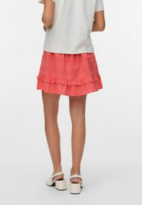 Vero Moda VMPRETTY SHORT SKIRT - Falda acampanada - dubarry