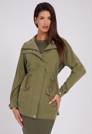 MIT ELASTISCHEM TAILLENBUND - Parka - grün
