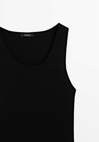 Débardeur noir sans manches à côtes avec encolure ronde, étiquette Massimo Dutti au col.