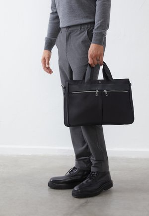 Pier One by Zalando Mallette - black