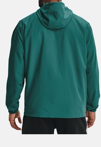 Under Armour Giacca a vento - green