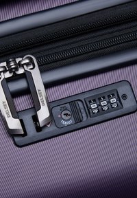 Delsey Paris Trolley - dunkellila