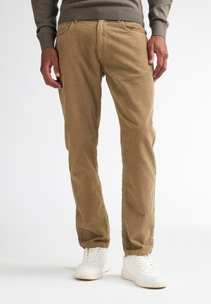 Petrol Industries, TAPERED CORDUROY TROUSERS BARRETT - Trousers - oak