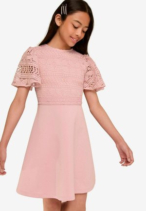Lipsy FLUTTER SLEEVE - REGULAR FIT - Trikotāžas kleita - pink n