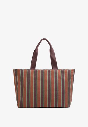 Velika pravokutna torba s okomitim prugama u boji hrđe, tamnoljubičastoj i svijetlozelenoj, s dvije čvrste tamnoljubičaste ručke.