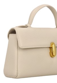 Beige strukturierte Lederhandtasche mit klarer Form, einem oberen Griff und einem goldfarbenen Verschlussdetail auf der Vorderseite.