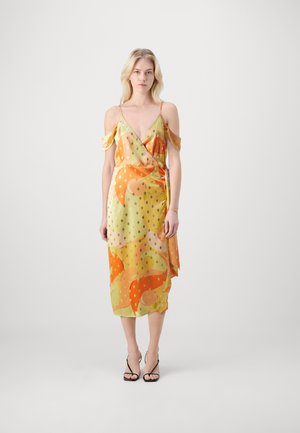 APRICOT STRAPPY VIENNA DRESS - Juhlamekko - apricot