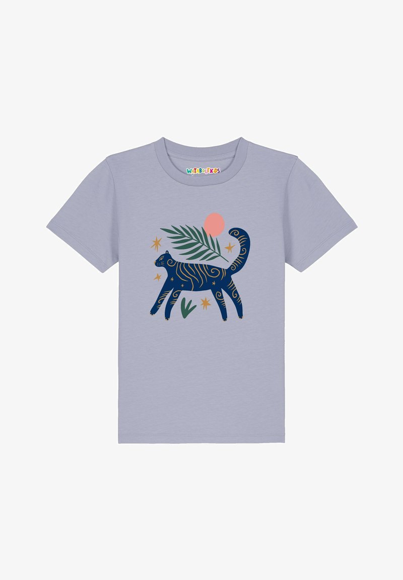 T-shirt pour enfants de couleur violet clair avec un tigre stylisé bleu marine, une feuille verte, un cercle rose et des accents d'étoile dorée sur le devant.