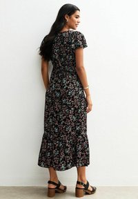 New Look FLORAL MIDI  - Day dress - black pattern