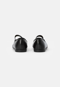Geox Baleriny