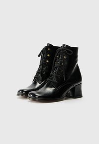 Chie Mihara TAMUJO47 - Classic ankle boots - dunpak black