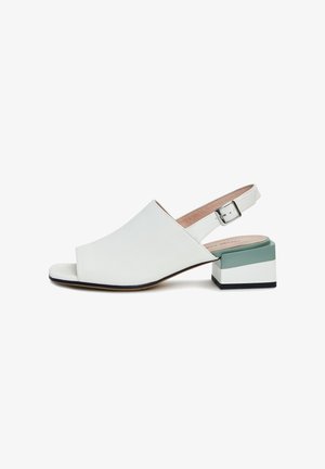 Cesare Gaspari, Sandale - white