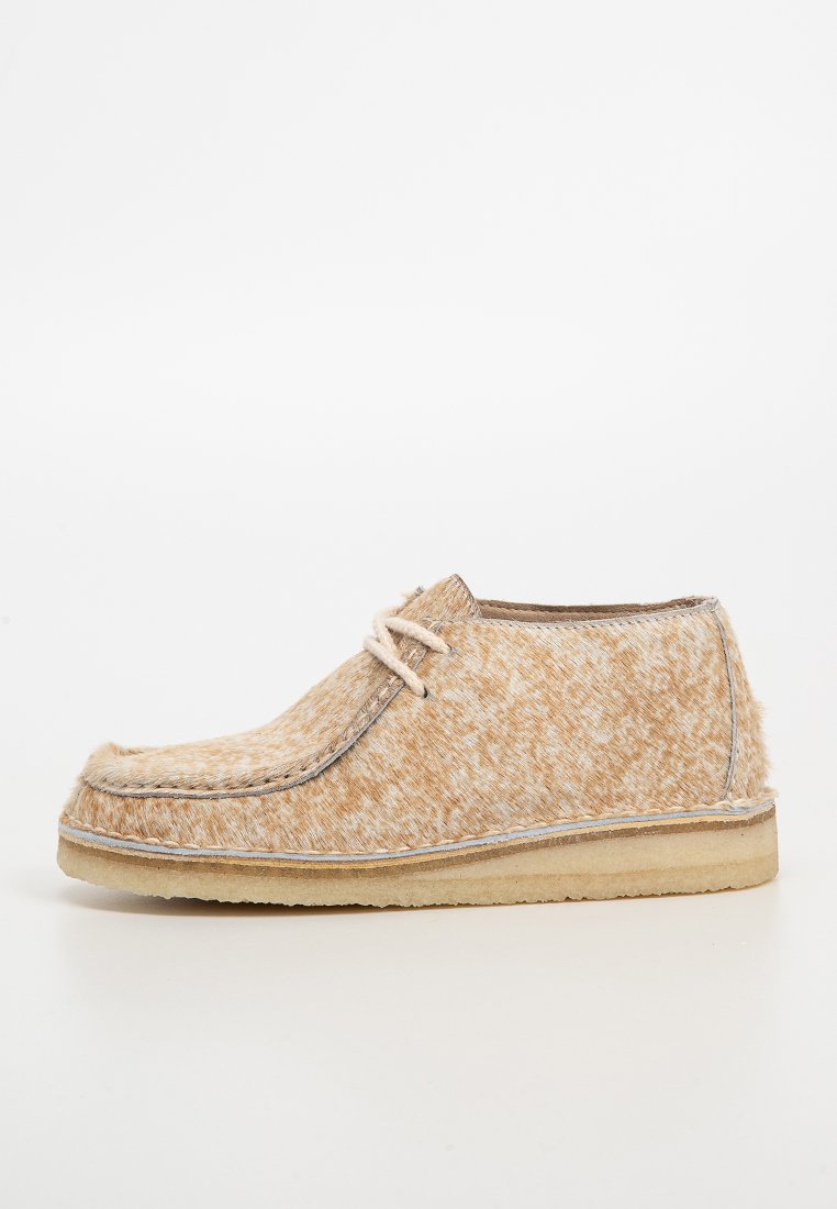 Zapatos con cordones