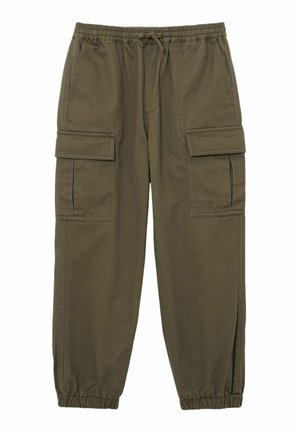 Olívazöld színű cargo nadrág elasztikus derékpánttal, húzózsinórral, oldalzsebekkel és elasztikus szegéllyel a bokáknál.