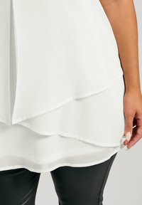 Yours Clothing - Top