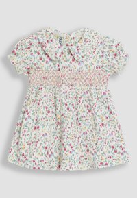 Katoenen jurk met een bloemenpatroon in roze, blauw en groen, met korte pofmouwen, een smock-borstvoeding en een kraag.