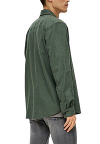 s.Oliver REGULAR - Hemd - olivgrün