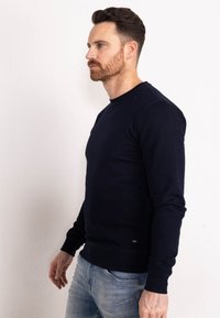 Petrol Industries ESSENTIAL CREWNECK - Mikina - midnight navy