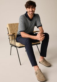 Next CUBAN COLLAR TEXTURED SHORT SLEEVE - REGULAR FIT - Polokošeľa - navy